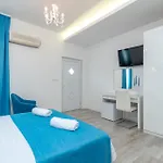 Lux Ii Konukevi 3*