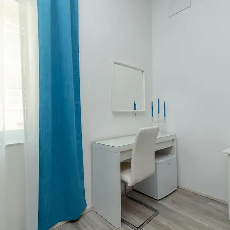 Lux Ii Гостевой дом Трогир