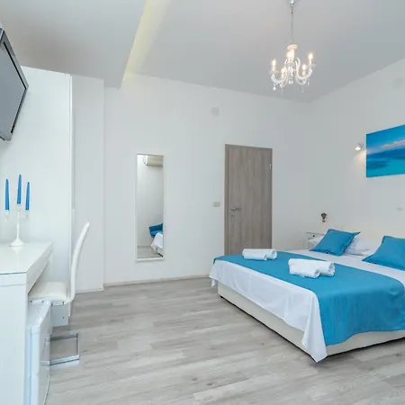 Гостевой дом Lux Ii 3*