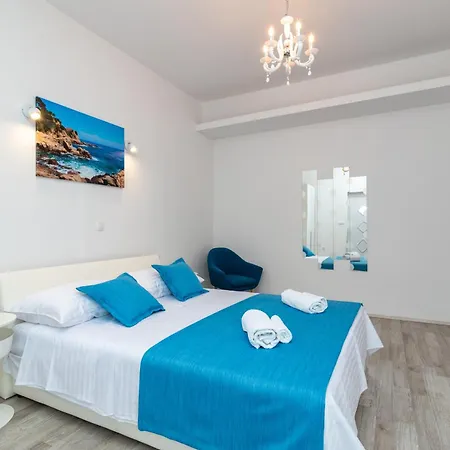 Lux Ii Гостевой дом 3*