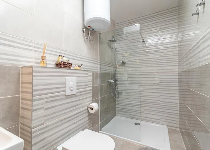 Lux Ii 3*